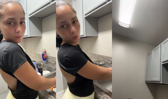.xotrii TikTok Live — Aug 23, 2026, 10:15 PM