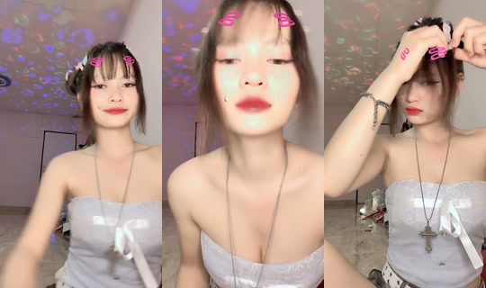 .xxx15636 TikTok Live — Aug 26, 2026, 2:05 PM