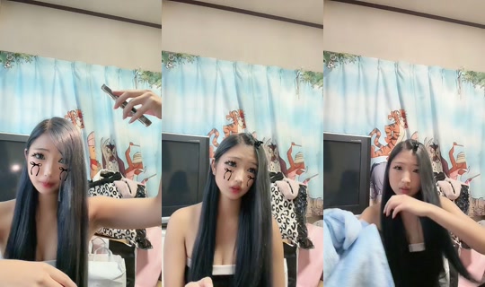 20sc710 TikTok Live — Aug 25, 2026, 8:44 AM