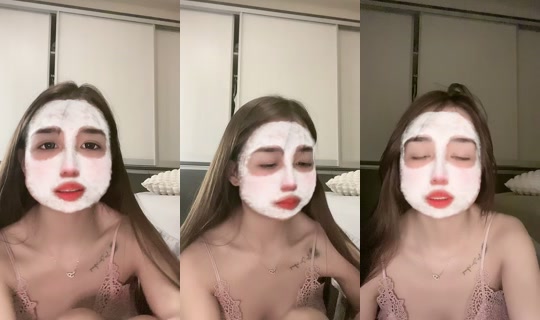2166152123 TikTok Live — Oct 1, 2026, 9:58 PM