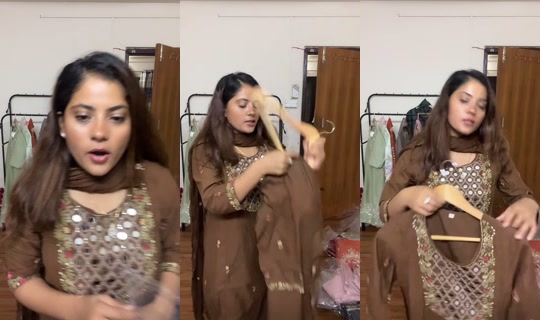 3_sisters_collection0 TikTok Live — Oct 2, 2026, 3:50 PM