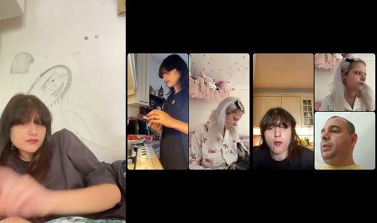 3lililly TikTok Live — Oct 4, 2026, 10:39 AM