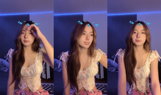 _.moomin1 TikTok Live — Aug 28, 2026, 8:56 AM