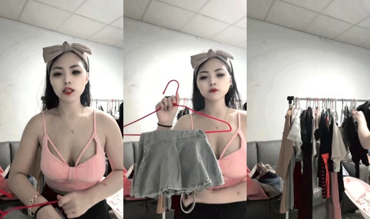 ___yyy._.___ TikTok Live — Oct 2, 2026, 6:38 AM