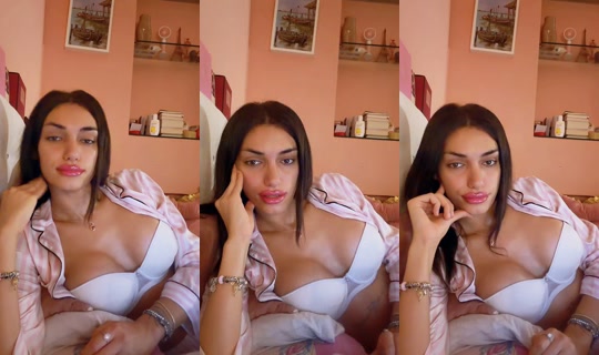 _aliciaaaa02__ TikTok Live — Sep 15, 2026, 10:01 PM