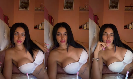 _aliciaaaa02__ TikTok Live — Sep 28, 2026, 10:13 PM