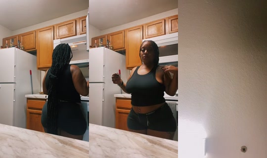 _fineeshitt TikTok Live — Aug 22, 2026, 10:51 PM