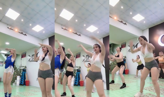 _lam1404_ TikTok Live — Oct 8, 2026, 12:01 PM