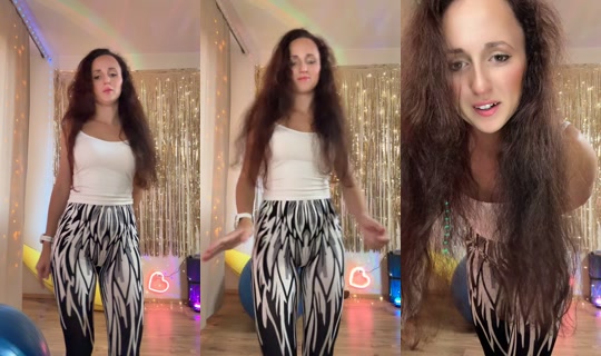 _siaasia_ TikTok Live — Oct 7, 2026, 3:26 PM