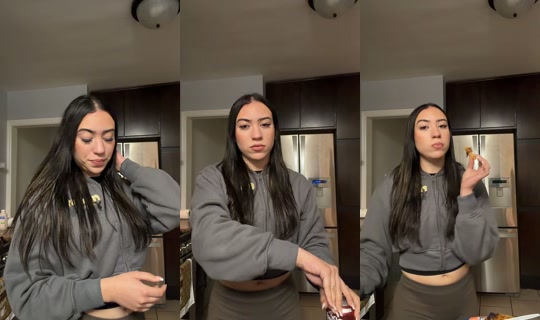 _tillymoon TikTok Live — Oct 1, 2026, 8:37 AM