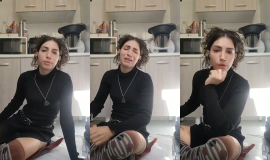 _vanyra.official_ TikTok Live — Oct 1, 2026, 11:15 AM