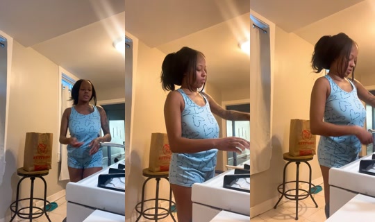 _yeah.mo TikTok Live — Aug 23, 2026, 10:22 PM
