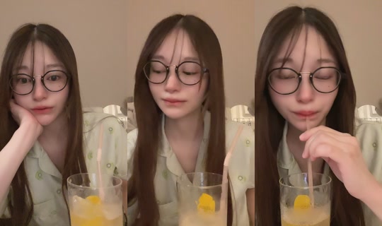 aaaaaaoooi TikTok Live — Oct 4, 2026, 7:16 PM