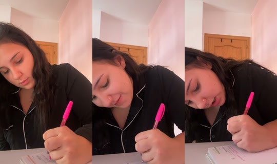 aaaiinhooaa.05 TikTok Live — Oct 1, 2026, 9:33 AM