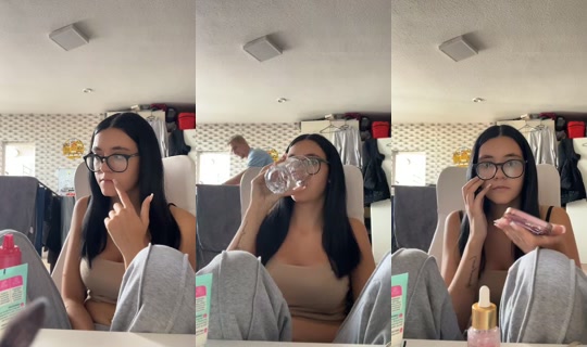 aachen_anastasia TikTok Live — Sep 30, 2026, 1:49 PM