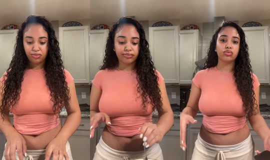 adakozart TikTok Live — Oct 4, 2026, 12:32 AM