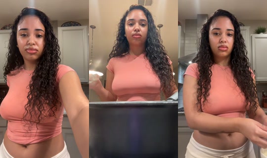 adakozart TikTok Live — Oct 4, 2026, 12:49 AM