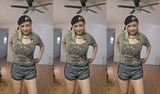 adyyoozzok TikTok Live — Aug 25, 2026, 10:10 PM