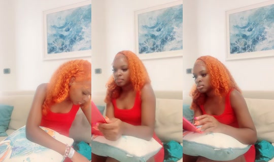 afrine_baby19 TikTok Live — Oct 3, 2026, 6:49 PM