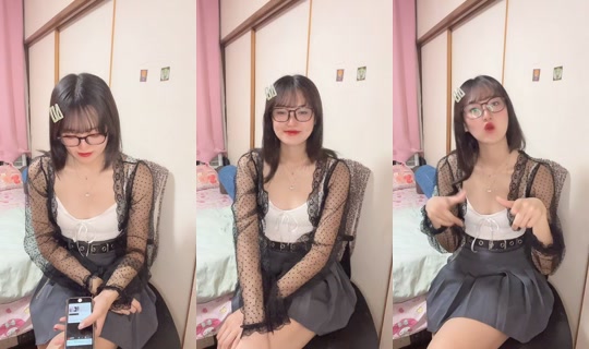 aki10055 TikTok Live — Oct 4, 2026, 8:17 AM