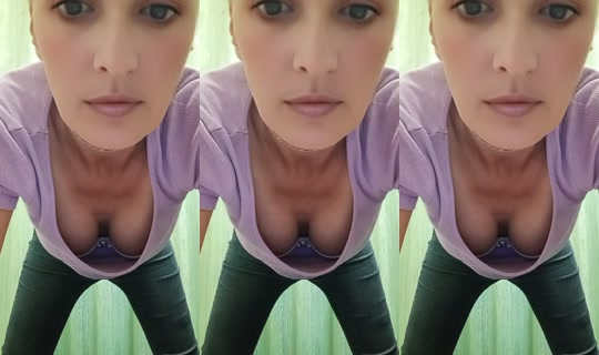 alena301112 TikTok Live — Oct 4, 2026, 6:42 AM