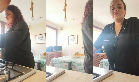 alessandra.aqui99 TikTok Live — Oct 4, 2026, 10:48 AM