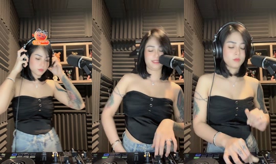alexaclavita TikTok Live — Aug 24, 2026, 11:42 AM