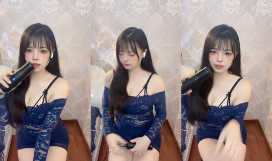 alexiswright35 TikTok Live — Oct 4, 2026, 3:35 PM