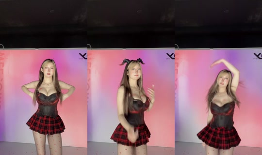 alter3742 TikTok Live — Oct 8, 2026, 12:09 AM