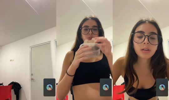 ambarvalezka TikTok Live — Sep 19, 2026, 1:02 AM