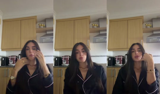 andrea.sanzz TikTok Live — Oct 8, 2026, 10:22 PM