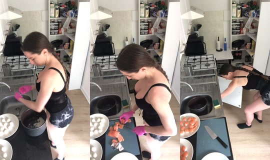 ange_elleof TikTok Live — Sep 29, 2026, 10:20 AM