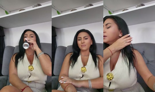 anisia483 TikTok Live — Oct 8, 2026, 8:59 AM