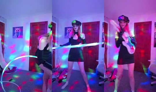 anitariley_x TikTok Live — Aug 22, 2026, 11:22 PM