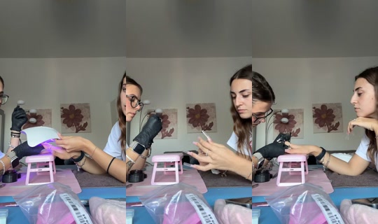 annagrezzan TikTok Live — Sep 28, 2026, 2:37 PM