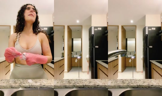 annastayziaa TikTok Live — Aug 30, 2026, 1:50 AM