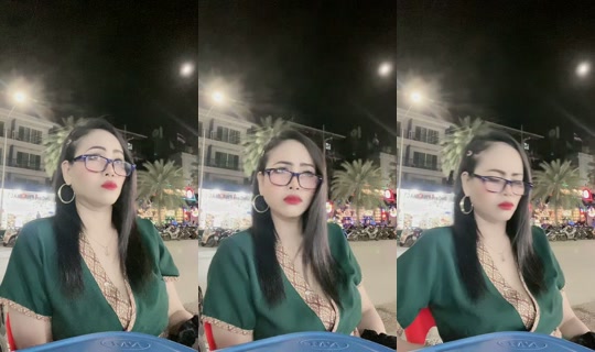annie.felts TikTok Live — Aug 27, 2026, 1:20 PM
