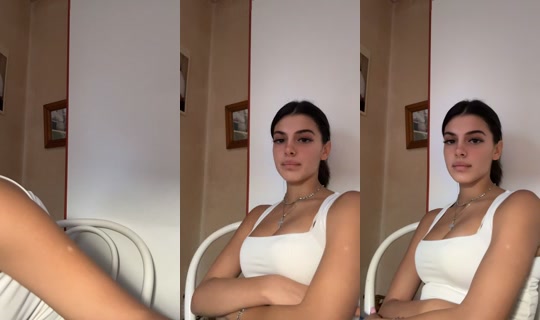 antoniasantoriello TikTok Live — Sep 30, 2026, 3:45 PM