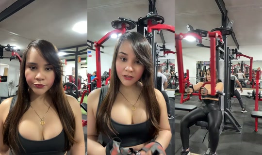 arankarivas2110 TikTok Live — Oct 2, 2026, 2:04 PM