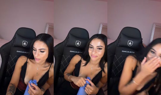 arieljohnson98 TikTok Live — Aug 27, 2026, 7:11 AM