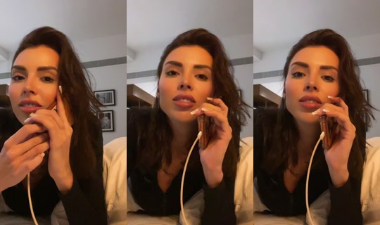 arinawonderwoman TikTok Live — Oct 2, 2026, 5:39 PM
