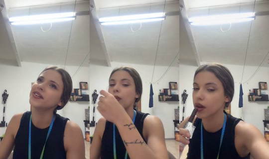 aroaas05 TikTok Live — Oct 6, 2026, 7:03 PM