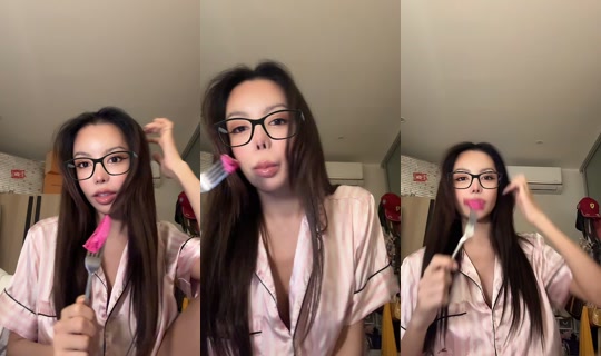 asha_liyana TikTok Live — Aug 21, 2026, 9:32 PM