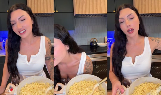 ashhadventures TikTok Live — Aug 21, 2026, 10:00 PM