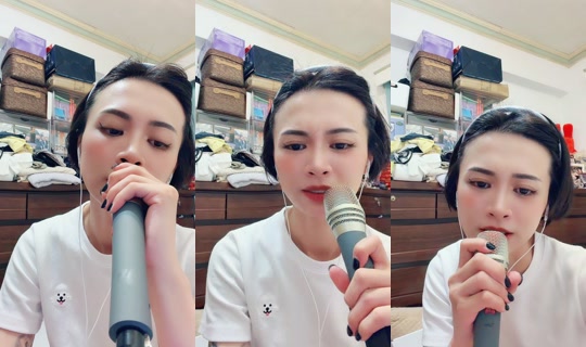 ashleysyu71 TikTok Live — Aug 28, 2026, 12:06 PM