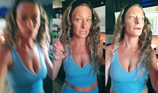 ashleyw8675 TikTok Live — Aug 25, 2026, 5:42 PM