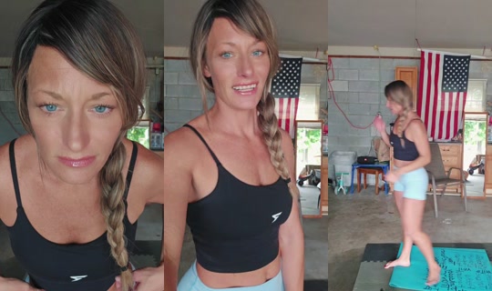 ashleyw8675 TikTok Live — Oct 1, 2026, 6:54 PM