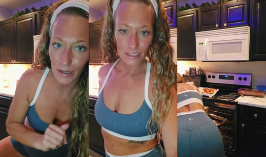 ashleyw8675 TikTok Live — Oct 4, 2026, 1:19 AM