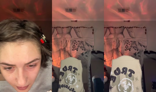 ashleywalden71 TikTok Live — Oct 4, 2026, 12:05 AM