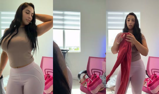 ashleyyggxo TikTok Live — Sep 19, 2026, 3:52 PM